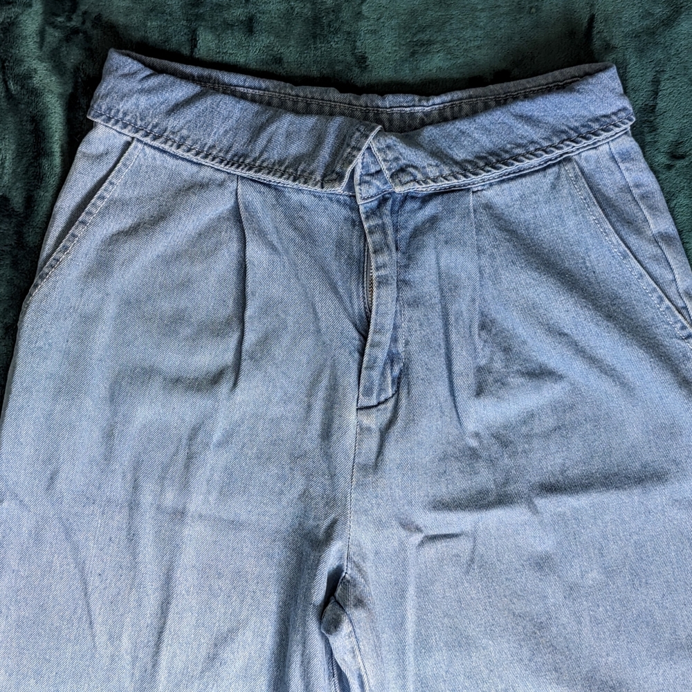 PacSun Women's Collared Wide Leg Light Wash Denim Jeans Size Small